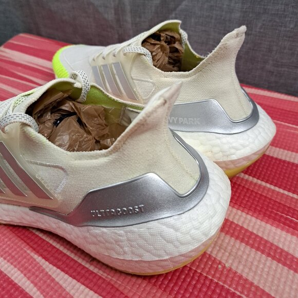 Adidas Originals Ivy Park Ivytopia Ultraboost 22 Shoe HR0181 Mens 9.5 Womens 11 - Picture 4 of 15